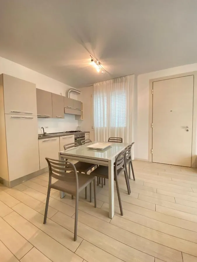 Piano Terra Con Corte Via Pilo - Abissinia Apartment Riccione 0*,  Italy