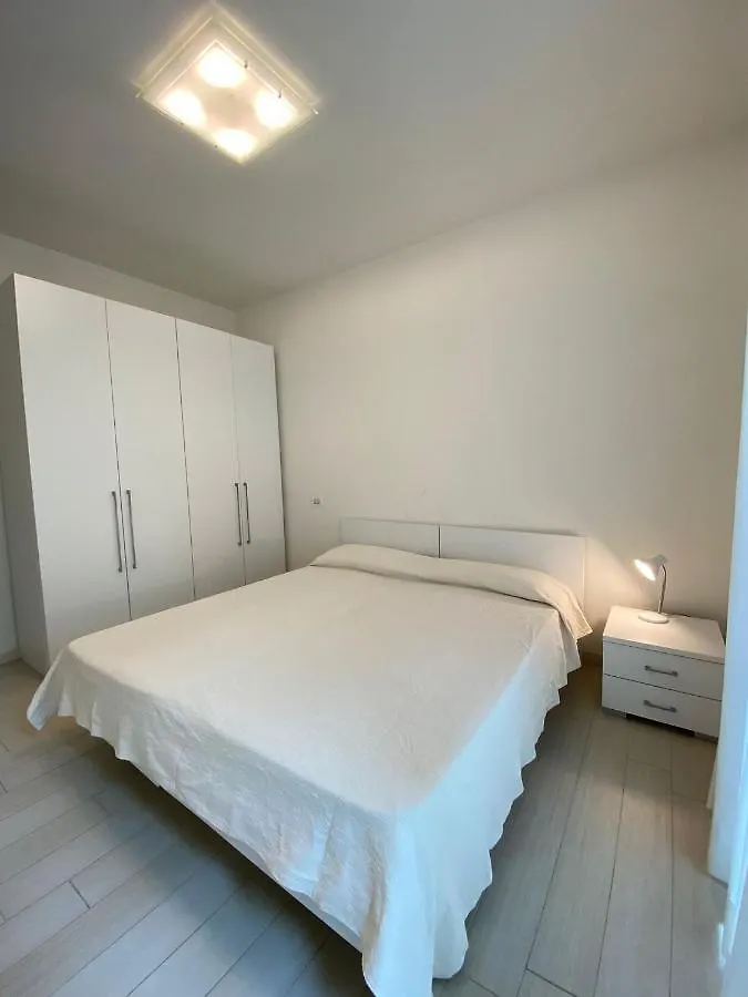 Piano Terra Con Corte Via Pilo - Abissinia Apartment Riccione