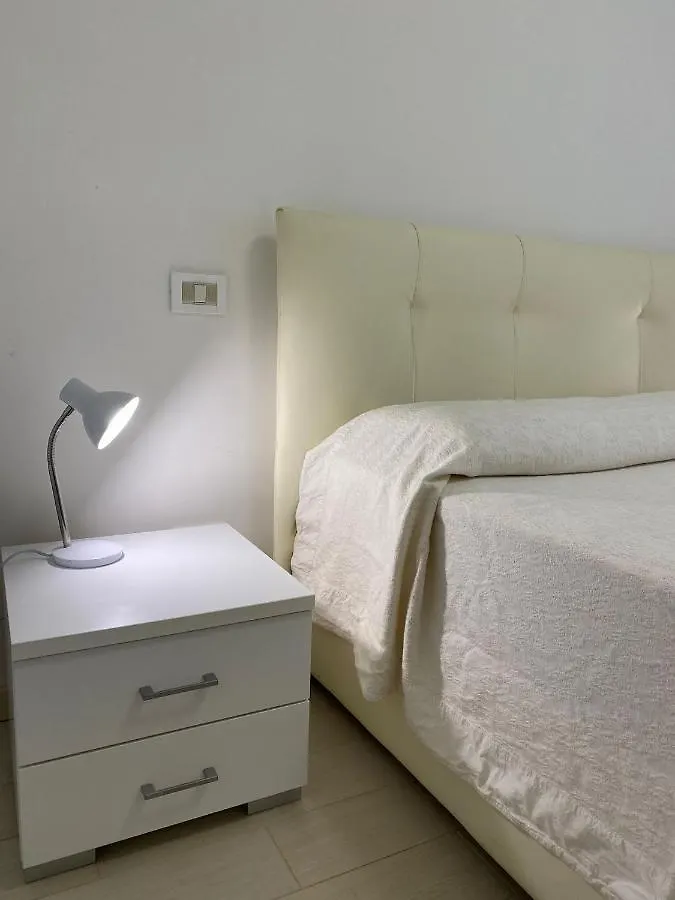 Piano Terra Con Corte Via Pilo - Abissinia Apartment Riccione