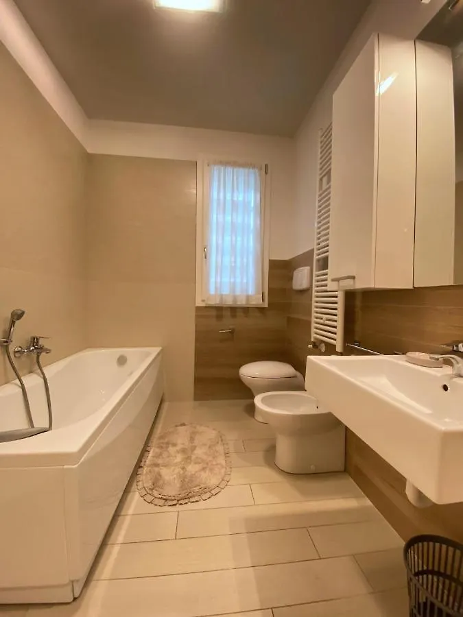 Piano Terra Con Corte Via Pilo - Abissinia Apartment Riccione